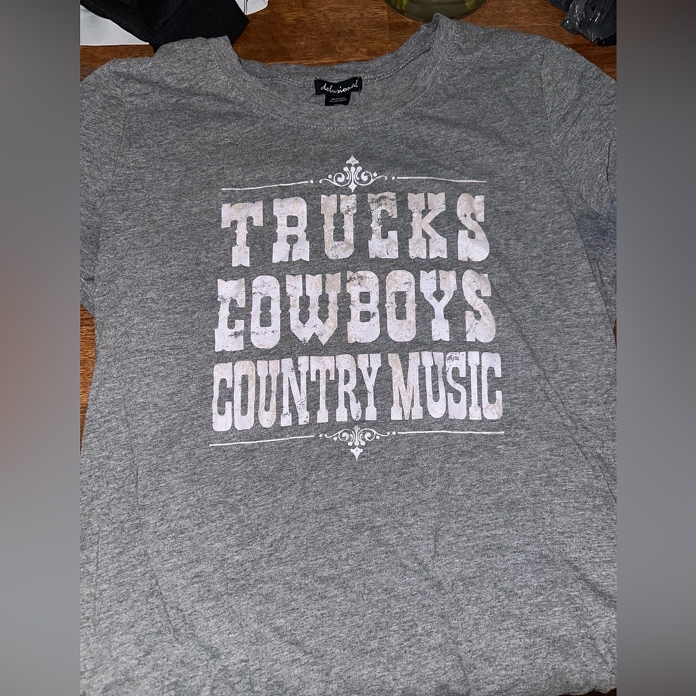 Gray Short Sleeve Tee with Graphic Print